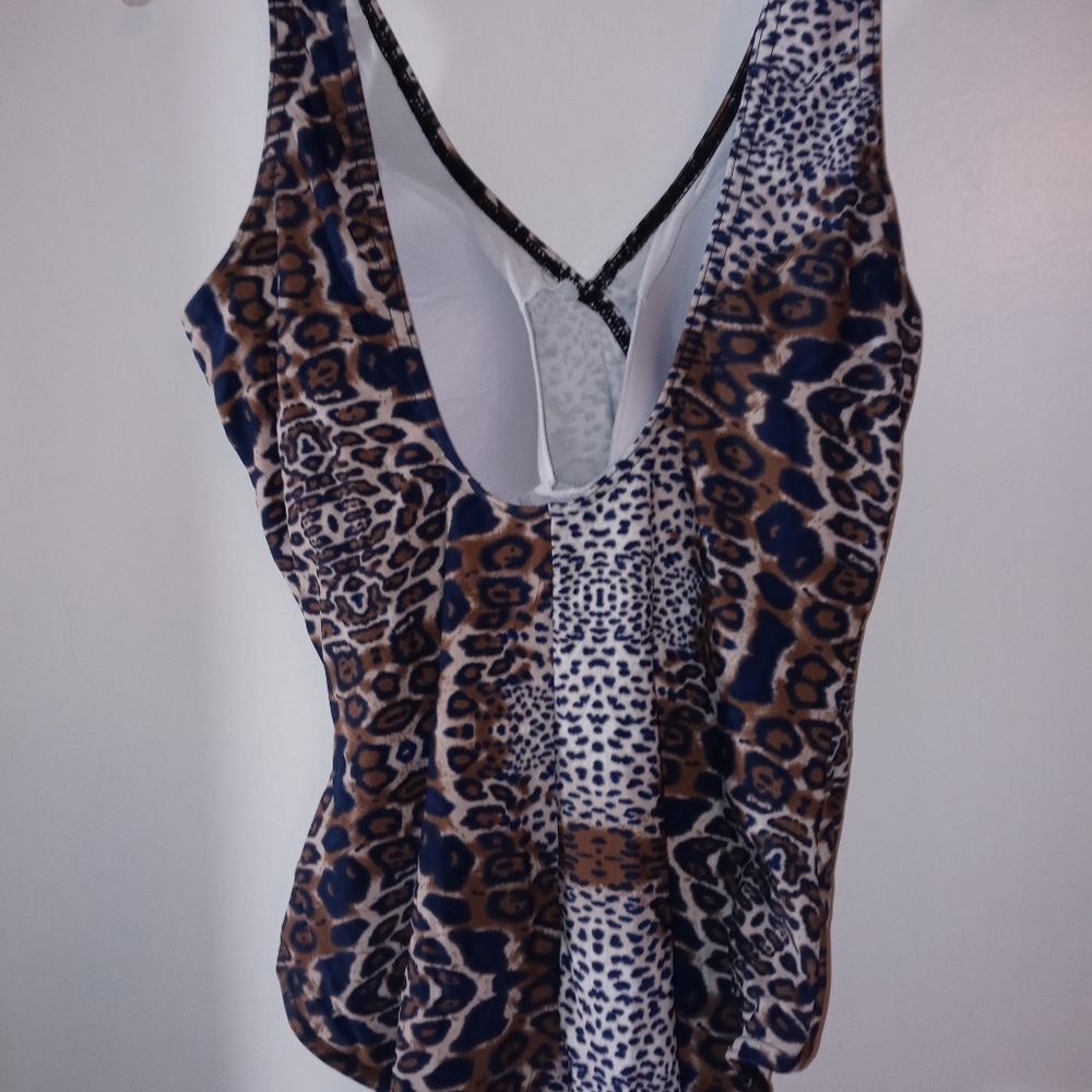 Bathing suit - Picture 2 of 2